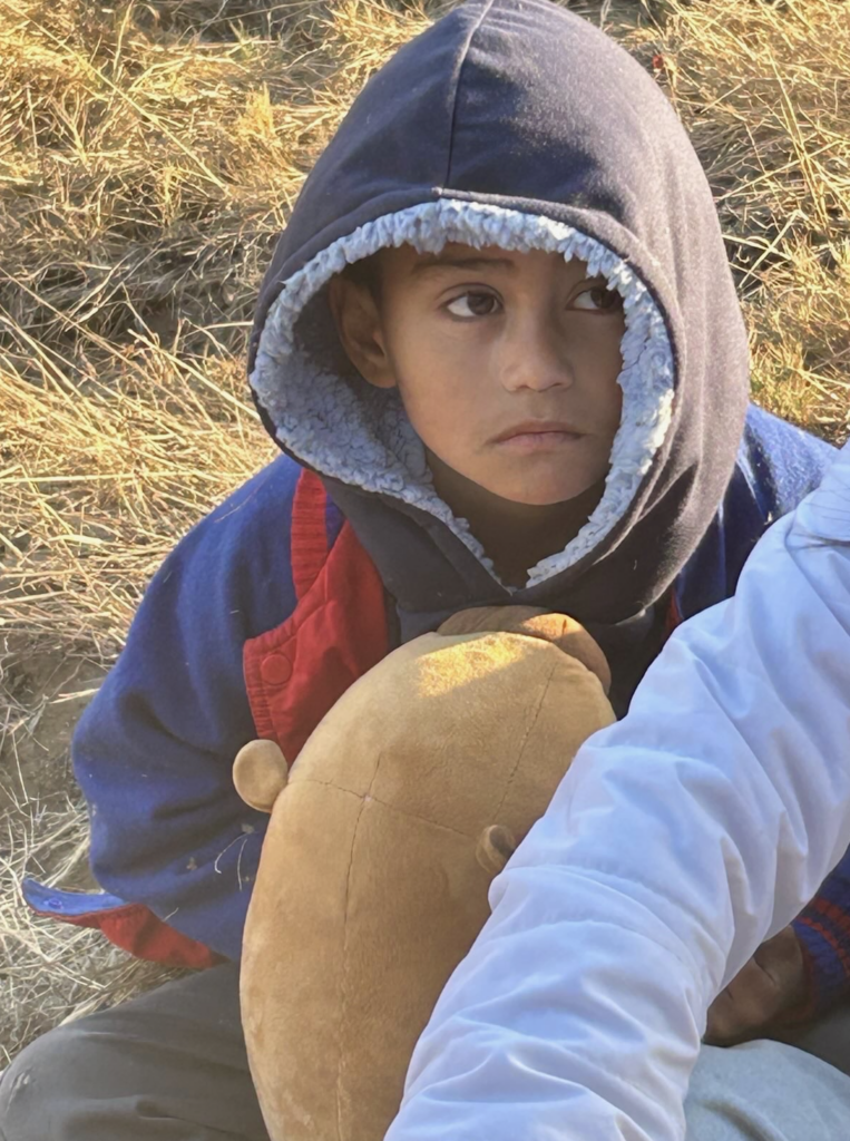 Migrant child border